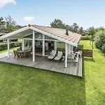 Elfi - 30m From The Sea By Interhome *