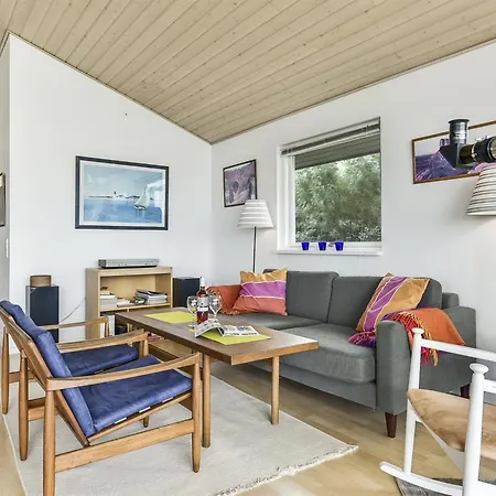 Semesterbostad Elfi - 30m From The Sea By Interhome